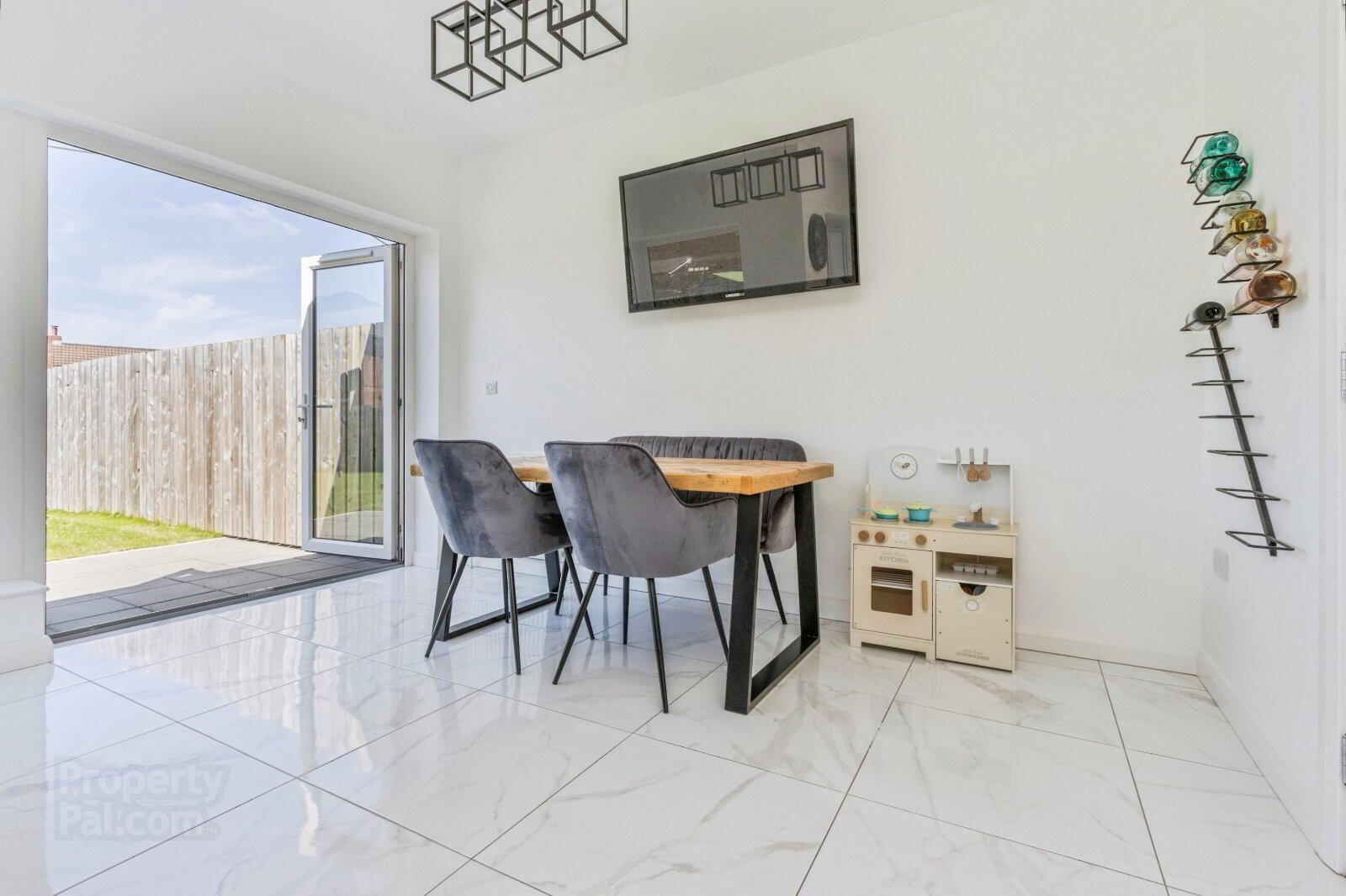 42 Balmoral Road 11 of 20