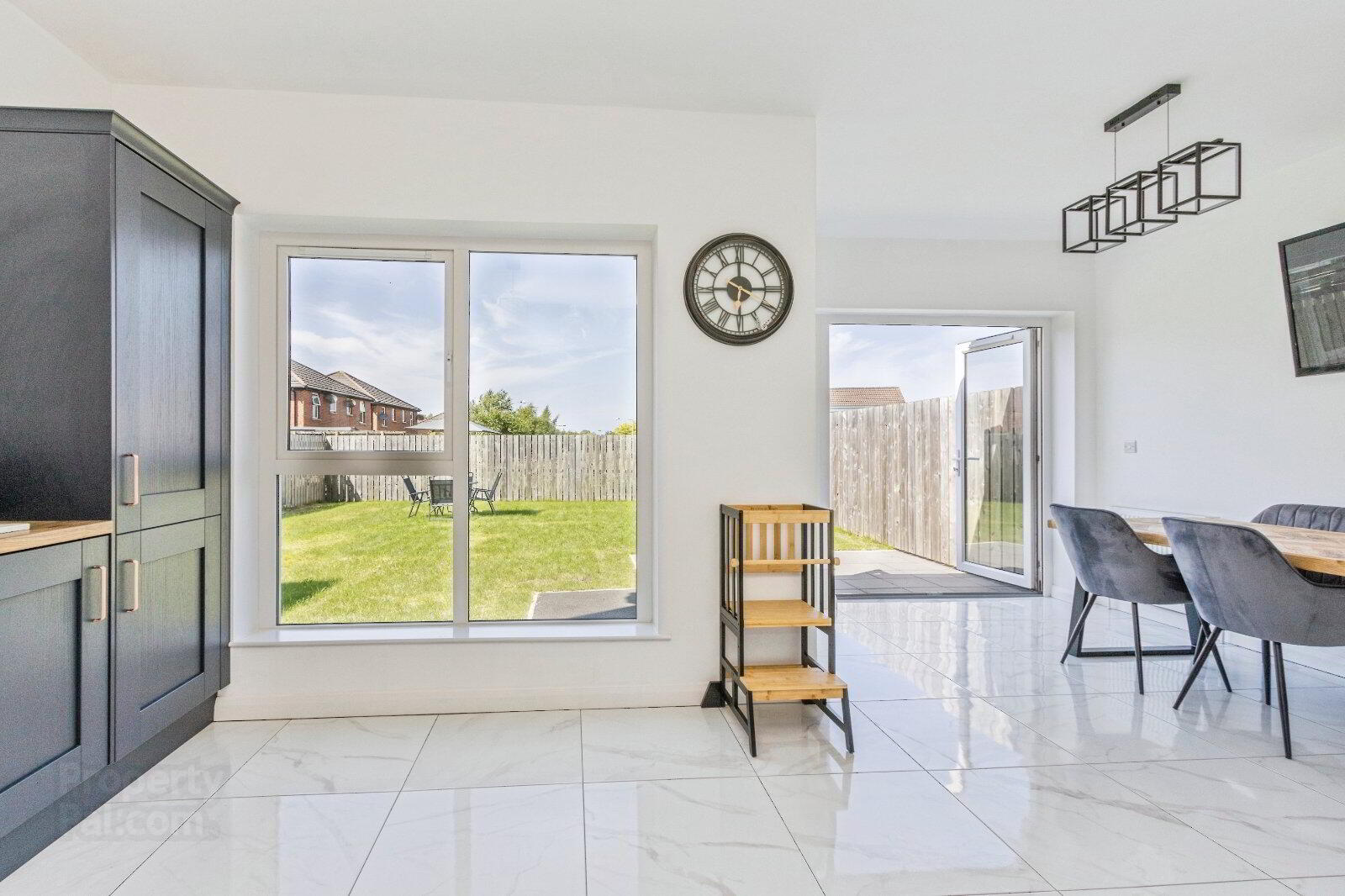 42 Balmoral Road 10 of 20
