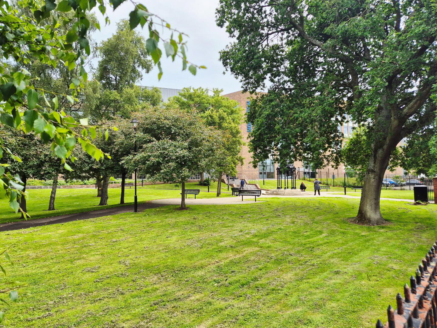 property description image