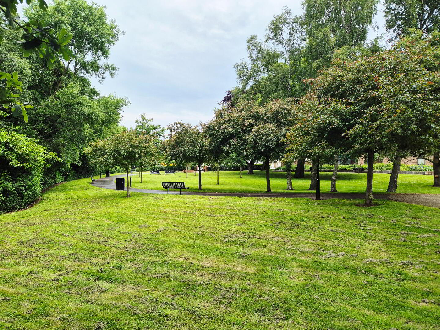 Apt 9 Fountain Court, Circular Road 3 of 17