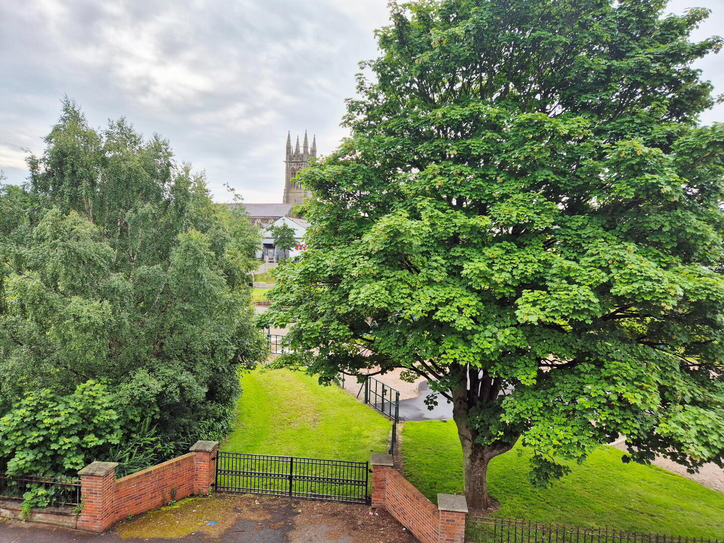 Apt 9 Fountain Court, Circular Road 17 of 17