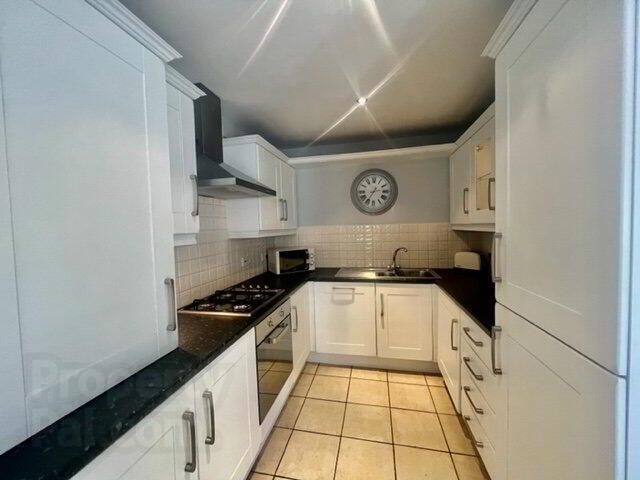 Apartment 6 1a Fane Street 4 of 13