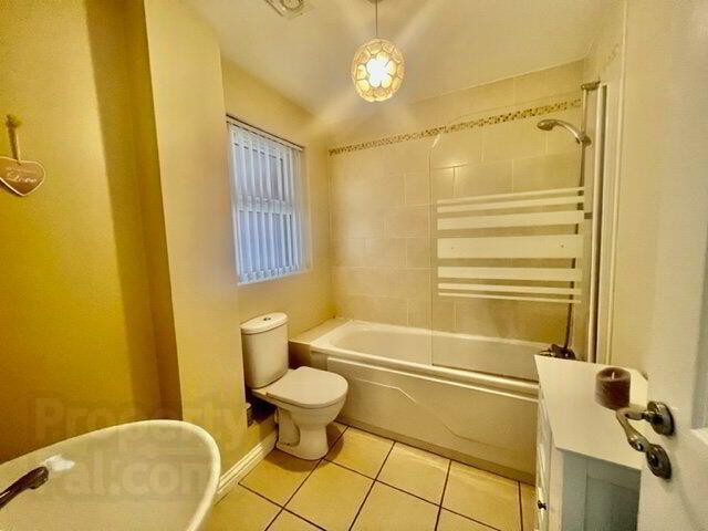 Apartment 6 1a Fane Street 11 of 13