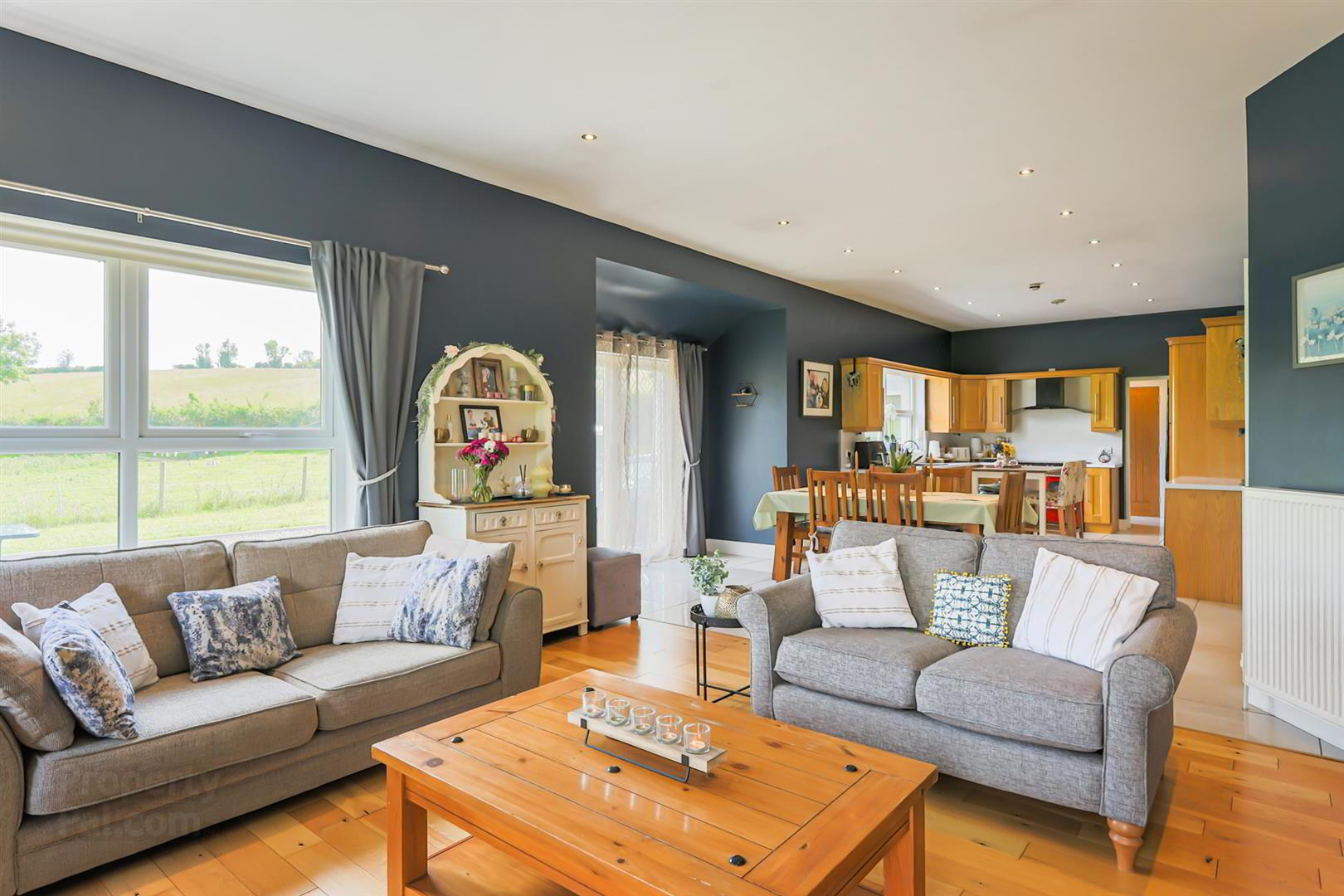 31 Annacloy Road 6 of 24