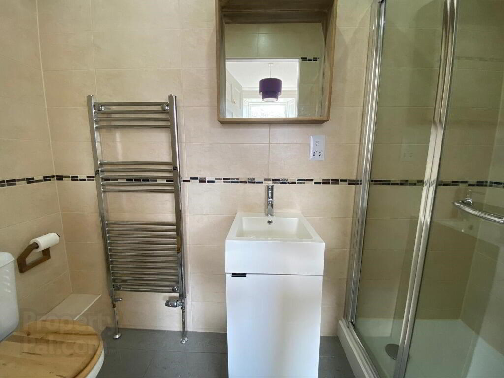 8 Atholl Place 9 of 14