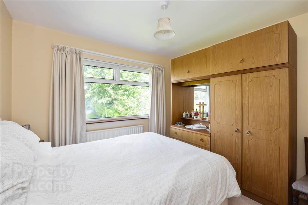 14 Knocknashinna Road 9 of 16