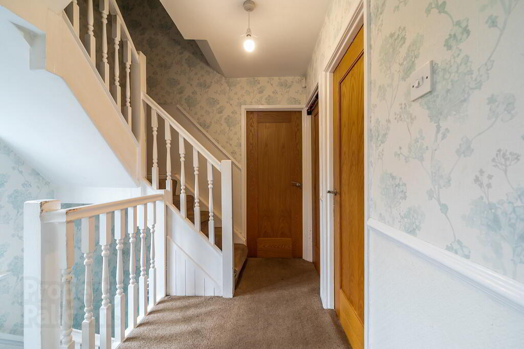 33 Greystown Avenue 19 of 34