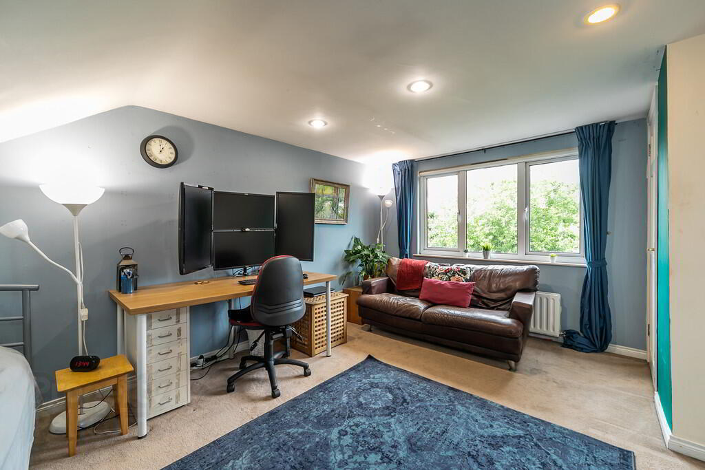 33 Greystown Avenue 26 of 34
