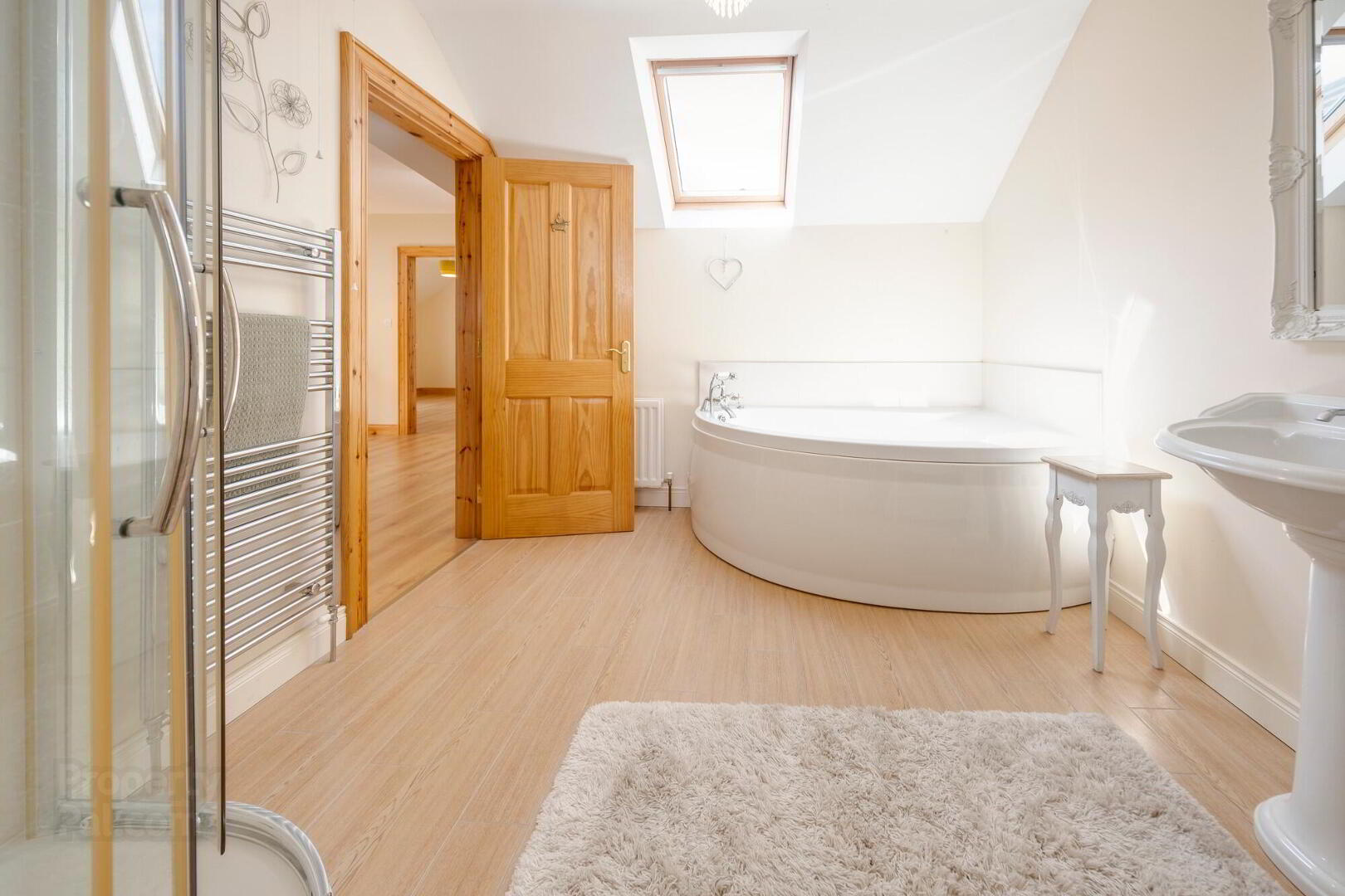 21b Moneyhaw Road 30 of 48