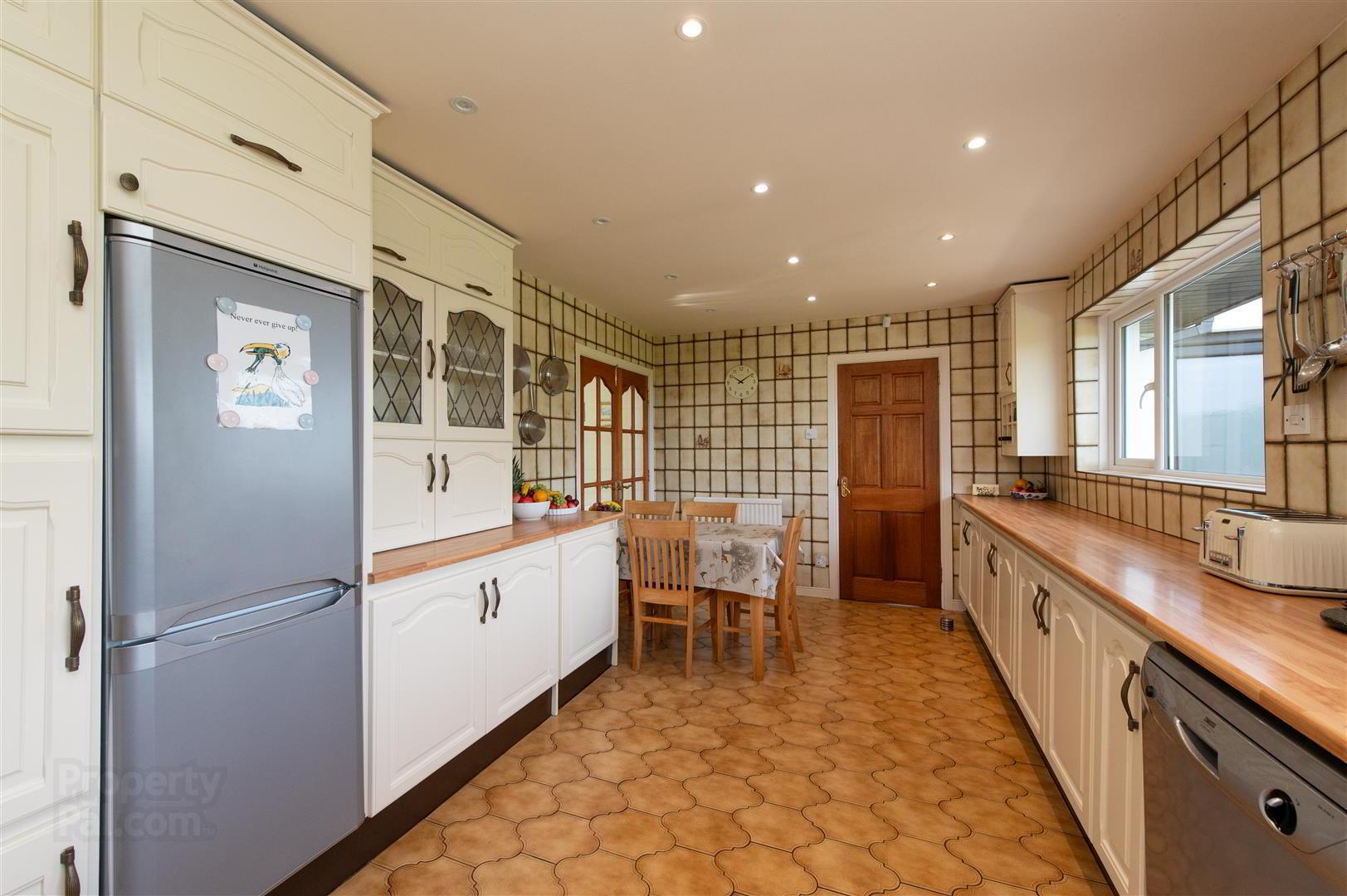 252a & 252b Castlewellan Road 14 of 56