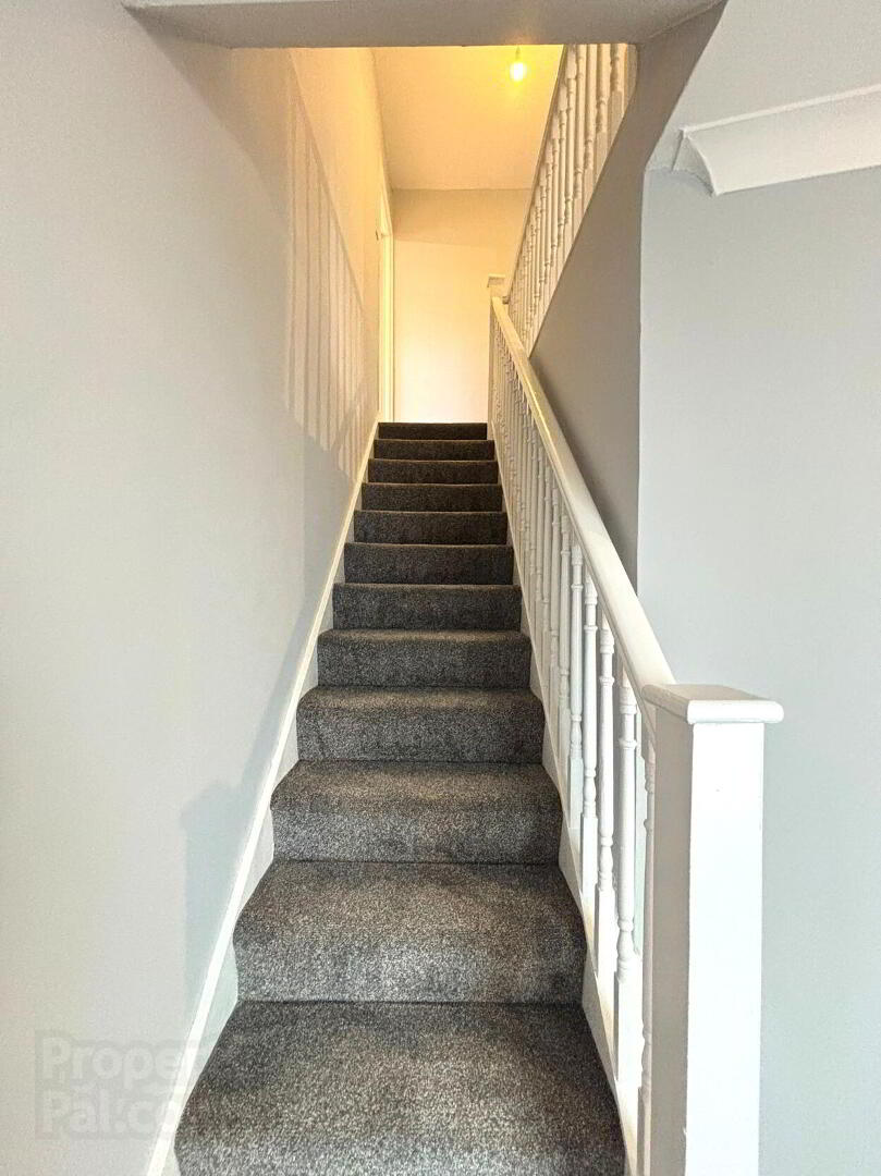 Saddlers Crescent 6 of 13