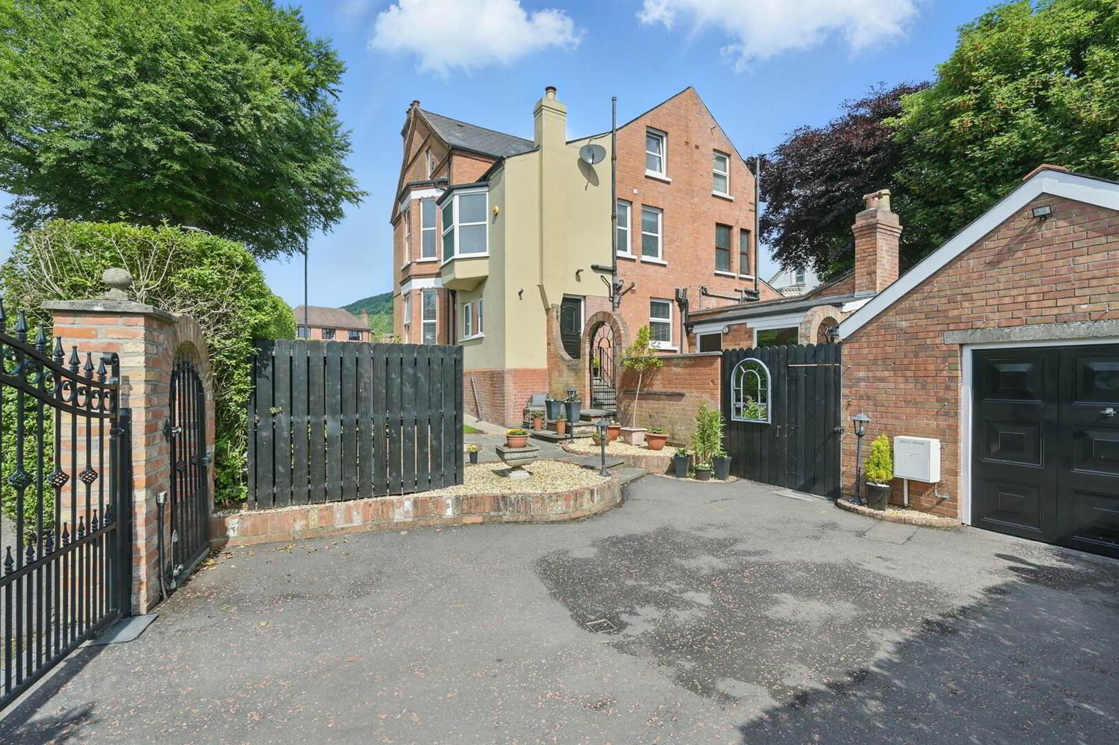 679 Antrim Road 28 of 30