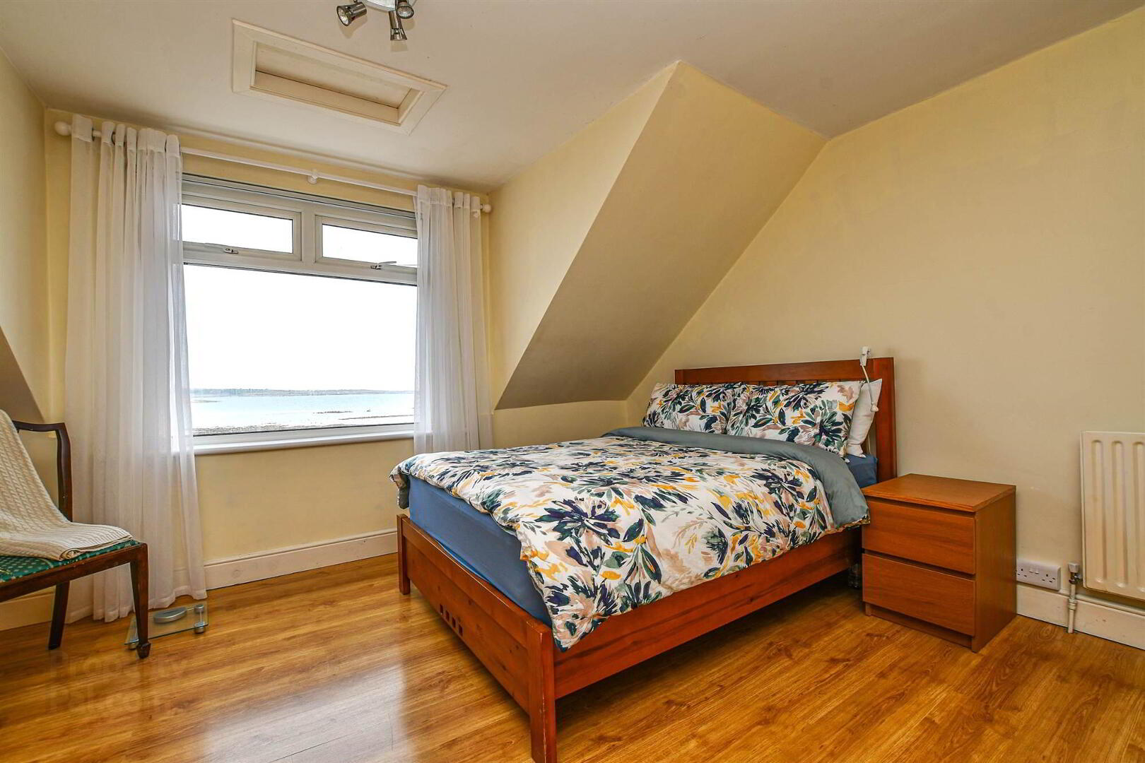 21 Fishermans Row 22 of 33