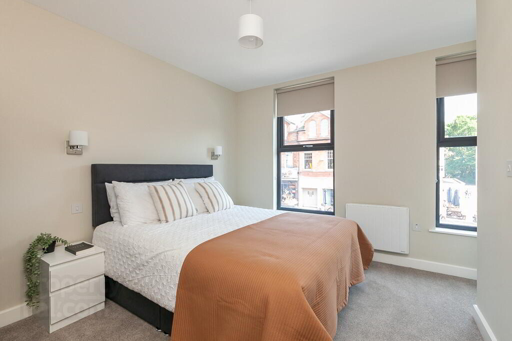 Apt 1, 537a Lisburn Road 11 of 17