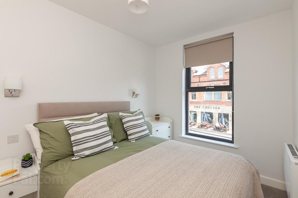 Apt 1, 537a Lisburn Road 15 of 17