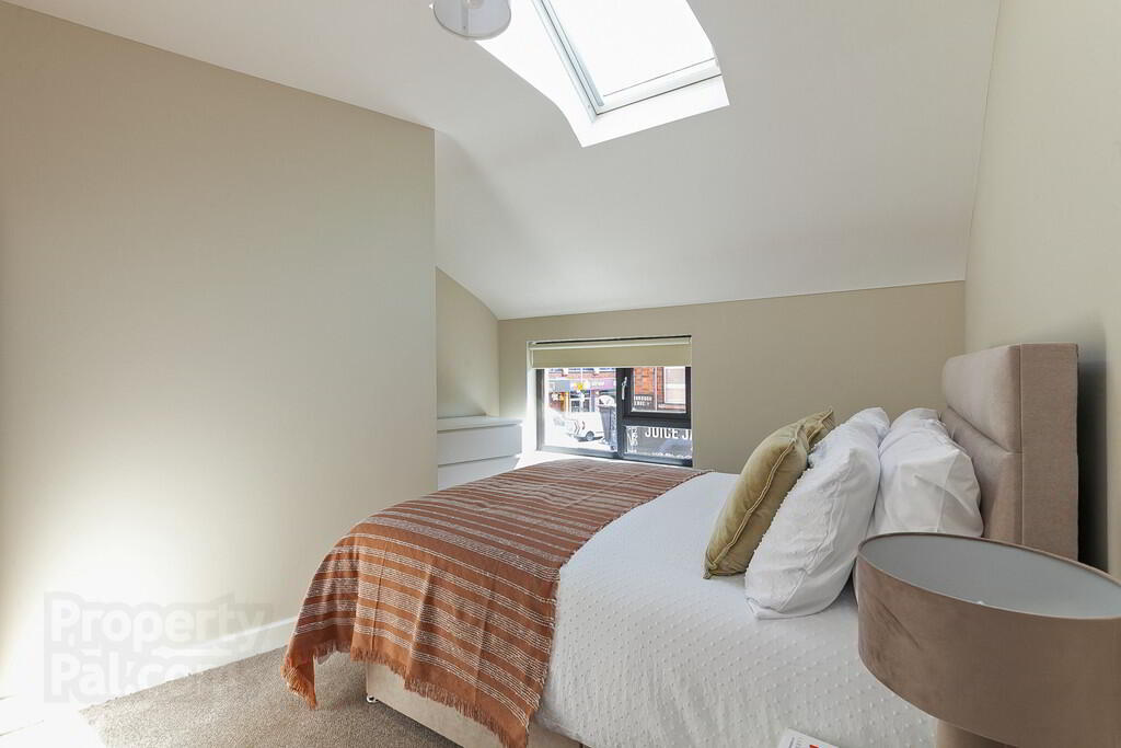Apt 2, 537a Lisburn Road 11 of 17