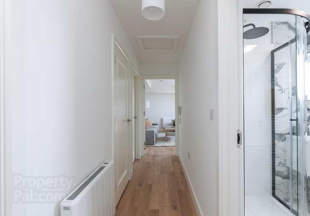Apt 3, 537a Lisburn Road 4 of 19