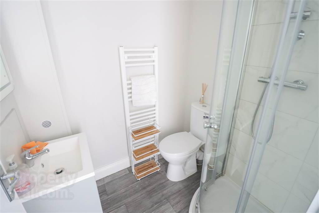 36 Tennent Street 7 of 10