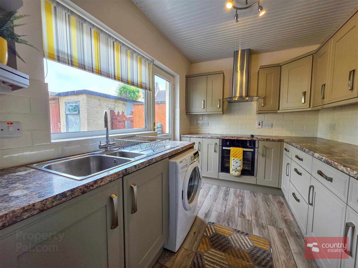 9 Ringford Crescent 13 of 28
