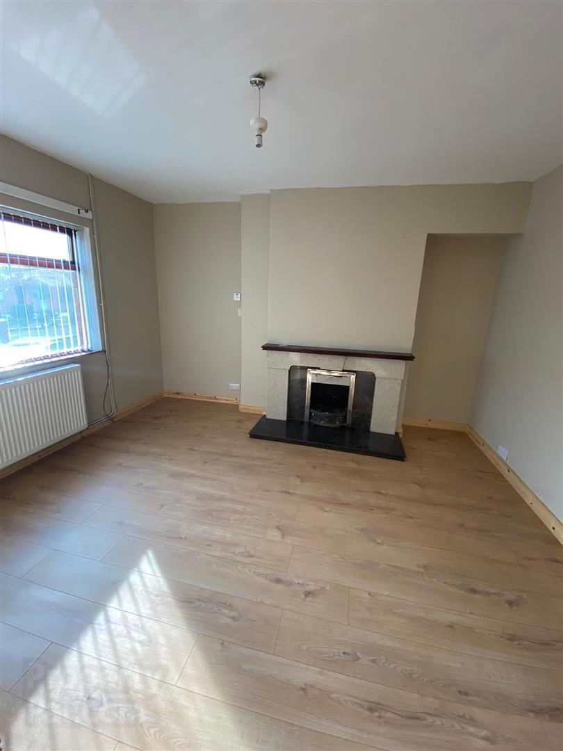 49 Maypole Park 3 of 7
