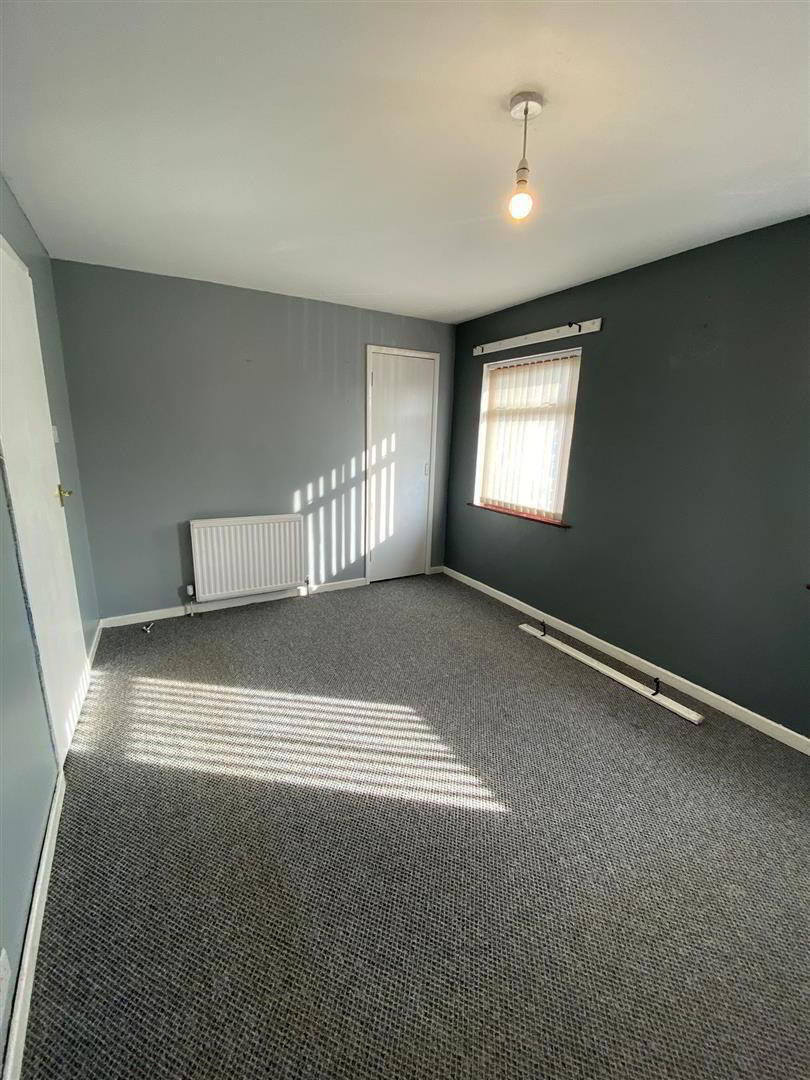 49 Maypole Park 2 of 7
