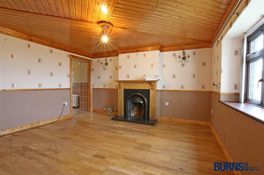 32 Dunmurray Road 5 of 13