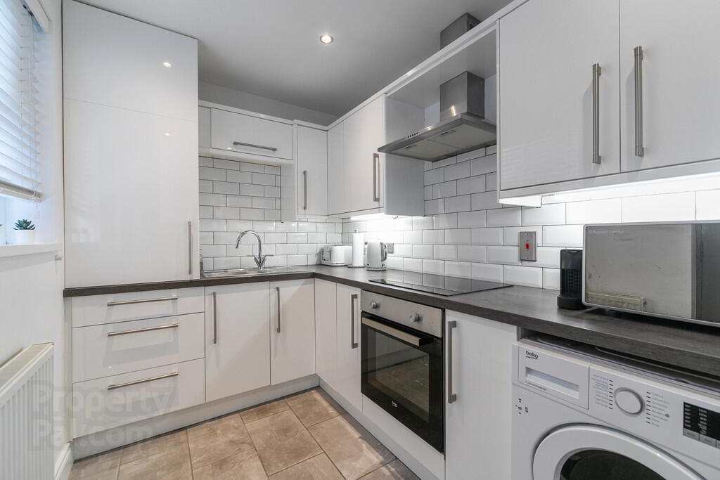 25 Cheviot Avenue 11 of 23