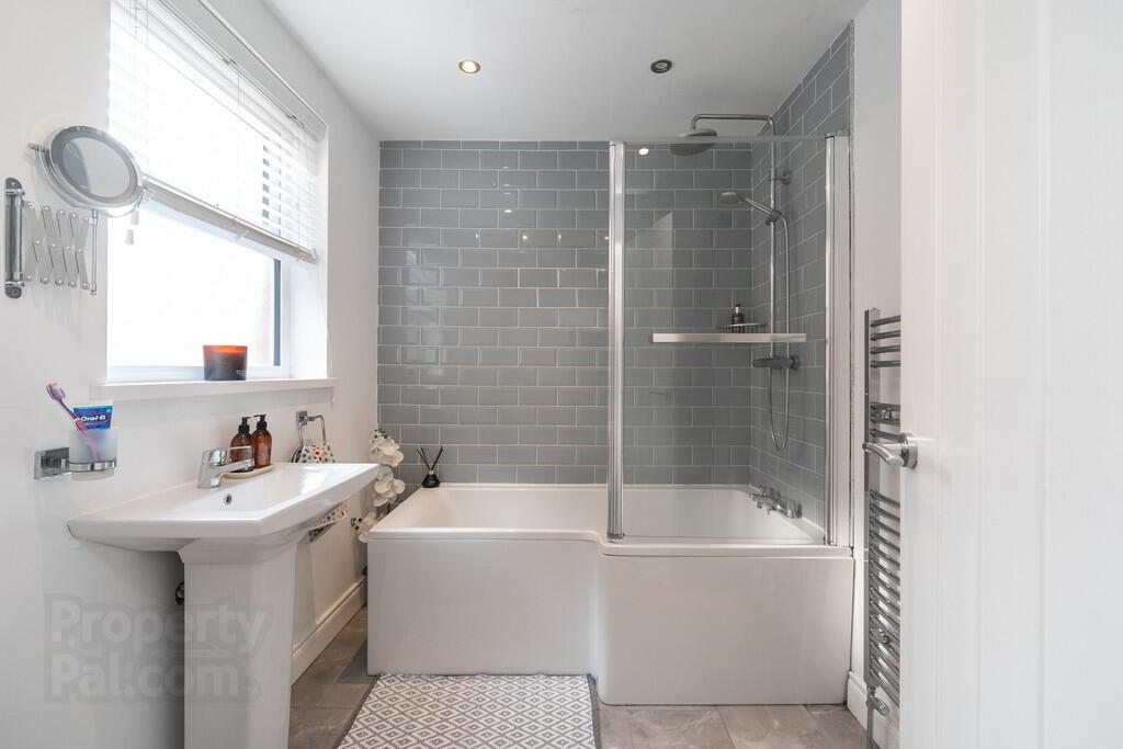 25 Cheviot Avenue 17 of 23