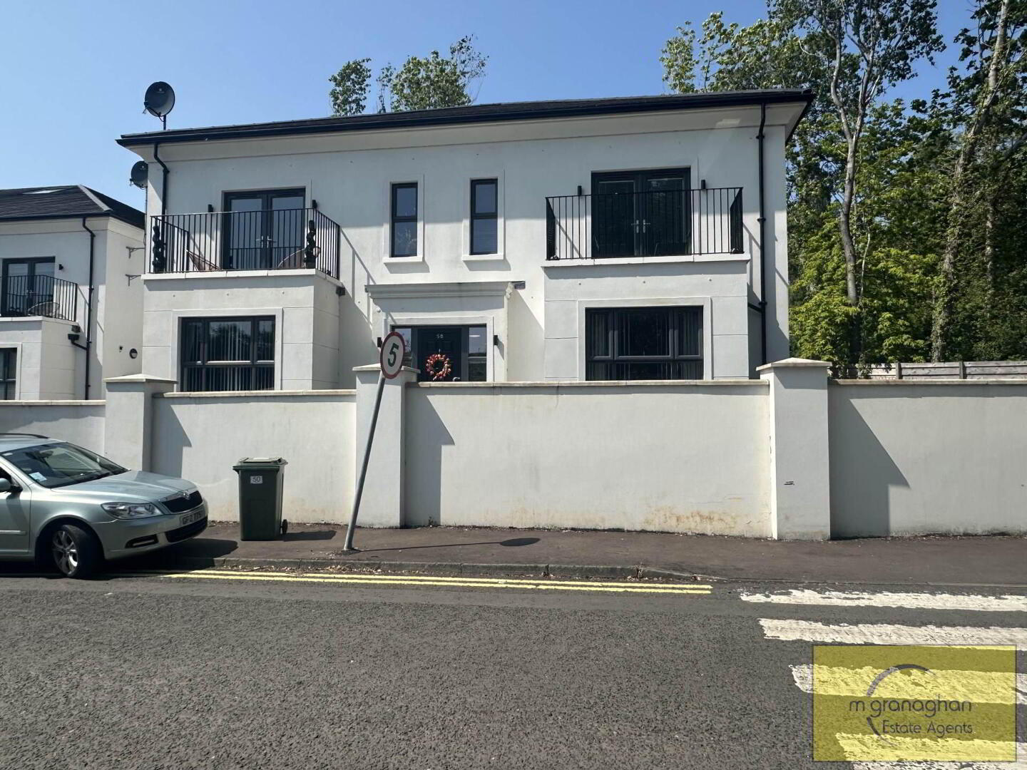 Apt 2 The Cutts, Dunmurry 2 of 27