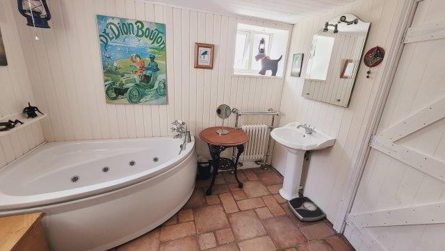 Faerie Nuff Cottage" 25 of 40