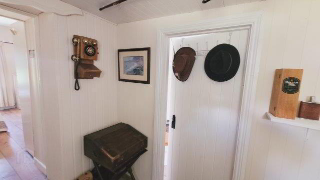 Faerie Nuff Cottage" 27 of 40