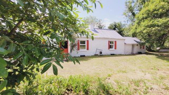 Faerie Nuff Cottage" 33 of 40