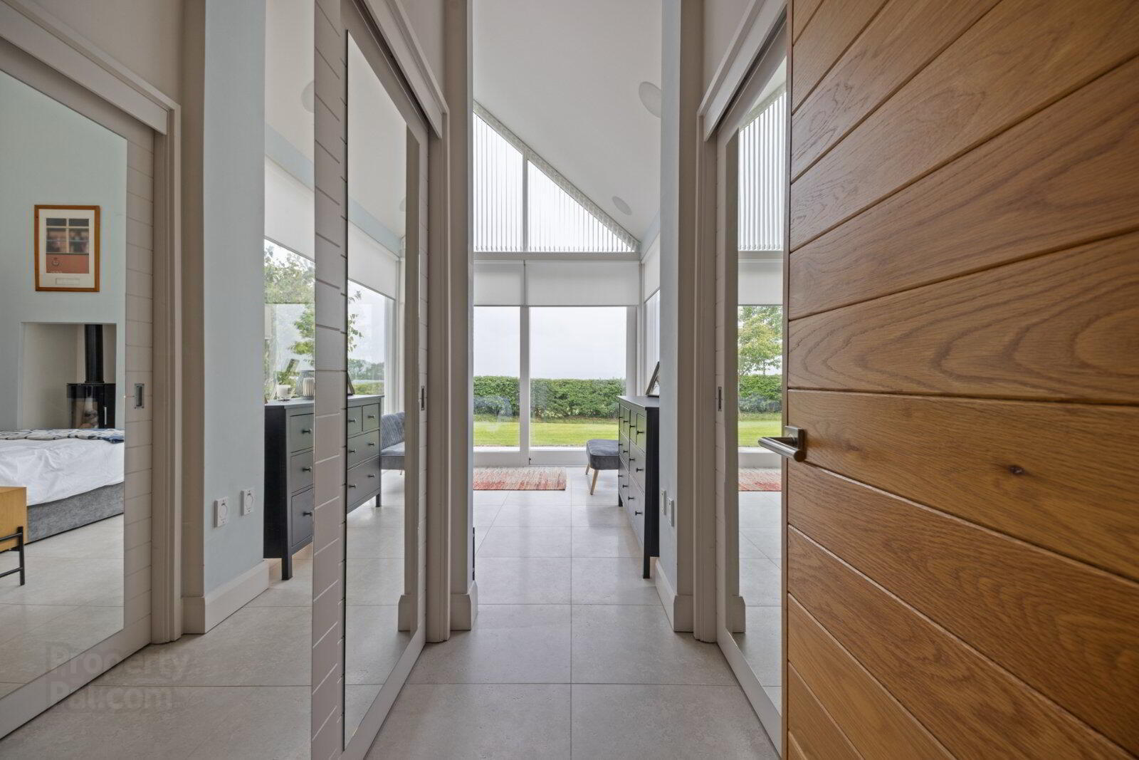 8 Whinknowe Road 12 of 28