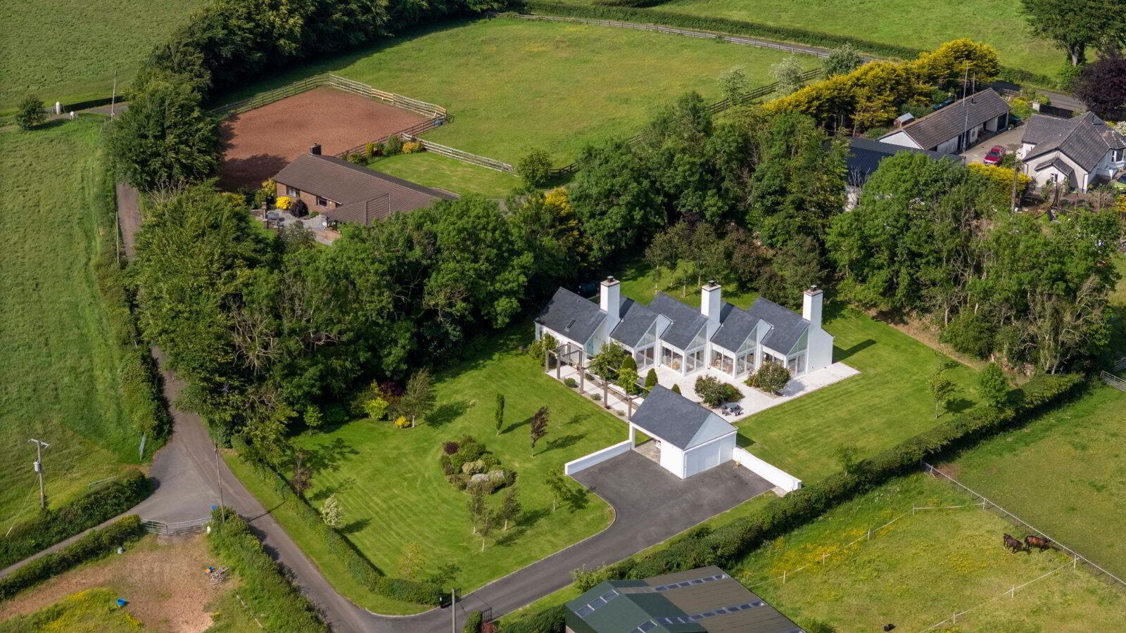 8 Whinknowe Road 20 of 28