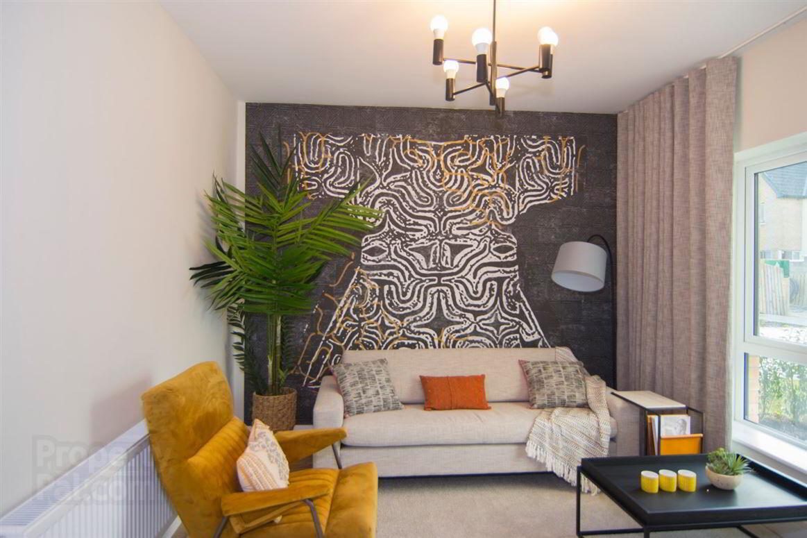 46 Fairways Gardens 3 of 15