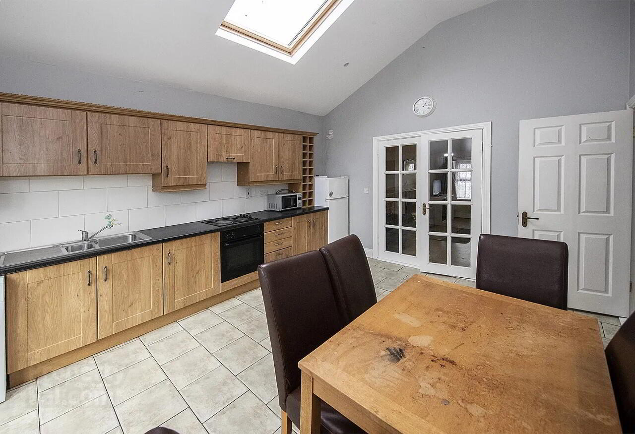 property description image