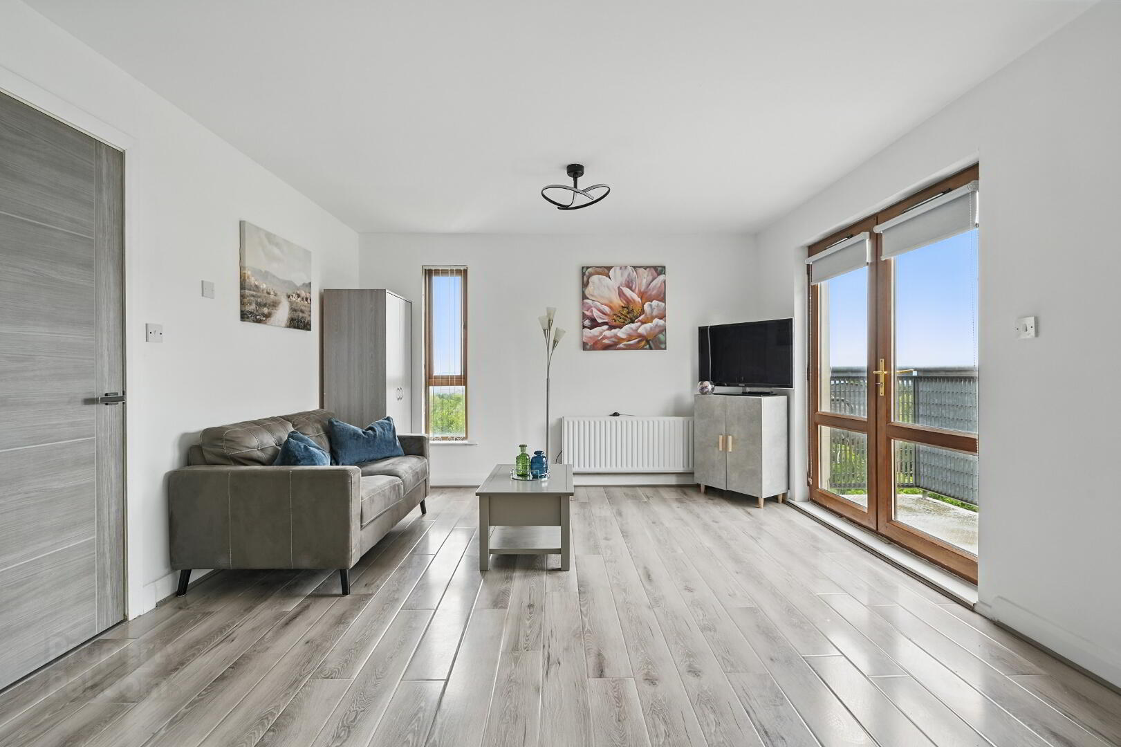 2f Heath Lodge Ave 6 of 19
