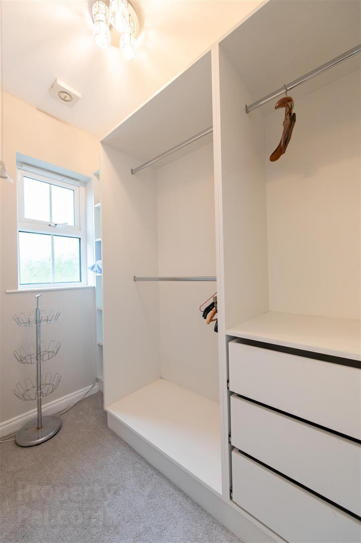 West Wing, 23 The Craig Road 16 of 20