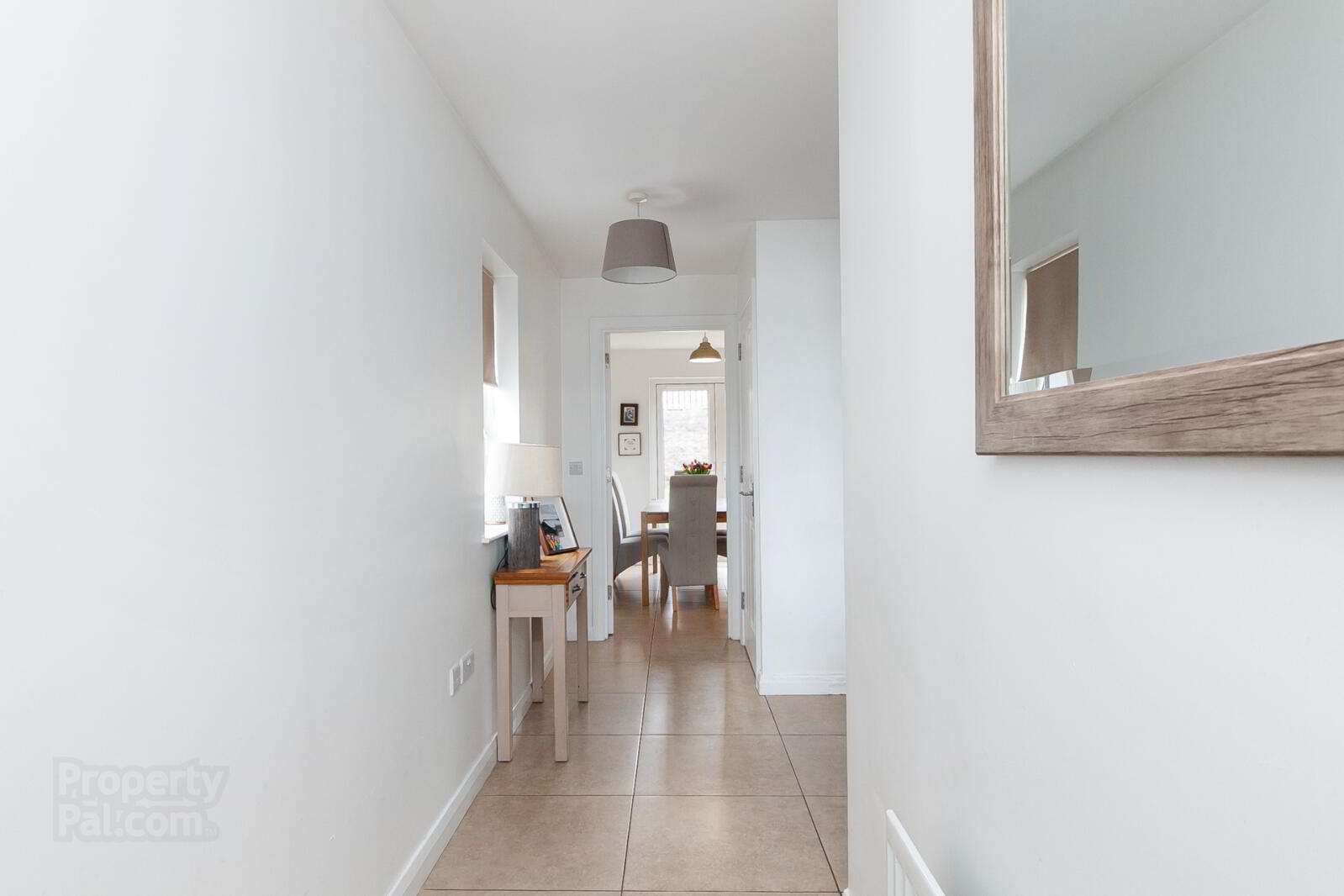 6 Foxton Crescent 3 of 28