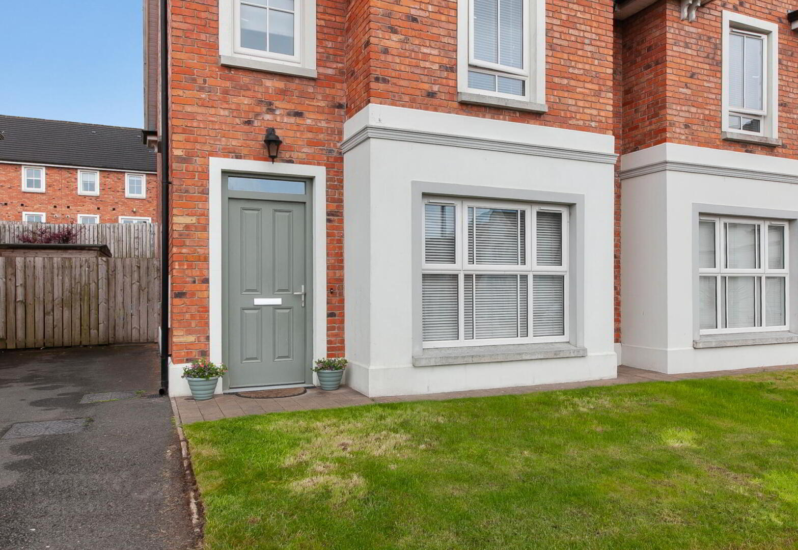 property description image