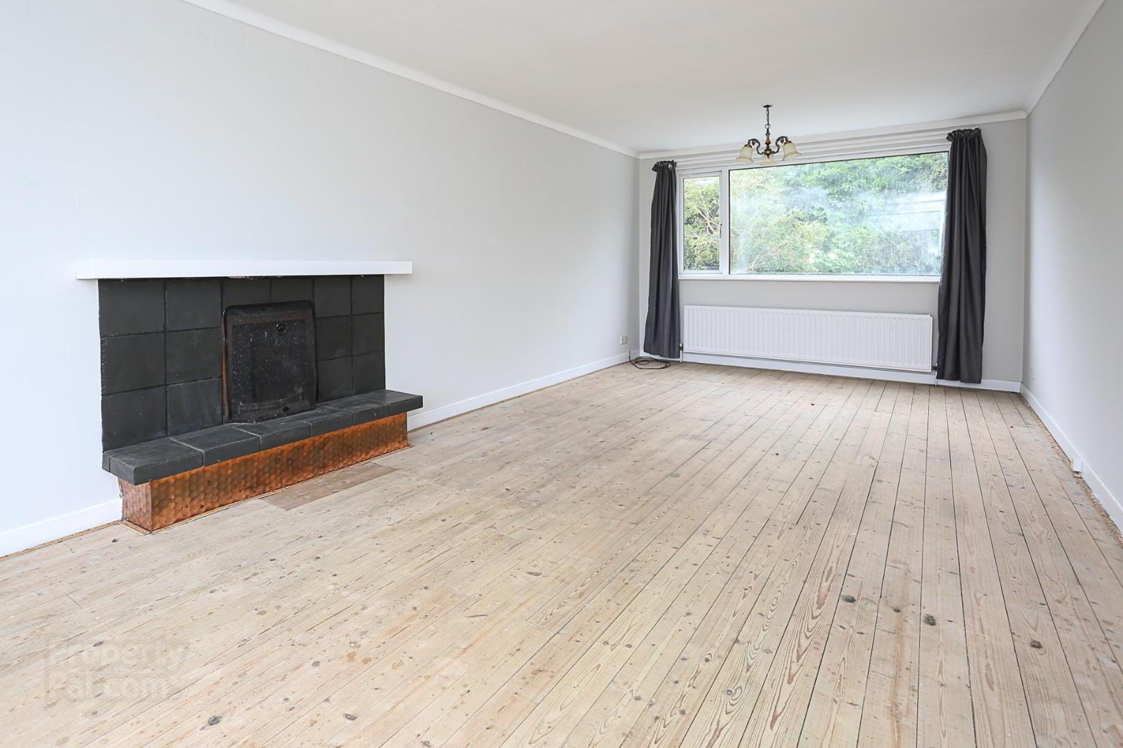 14 Ambleside Drive 6 of 15