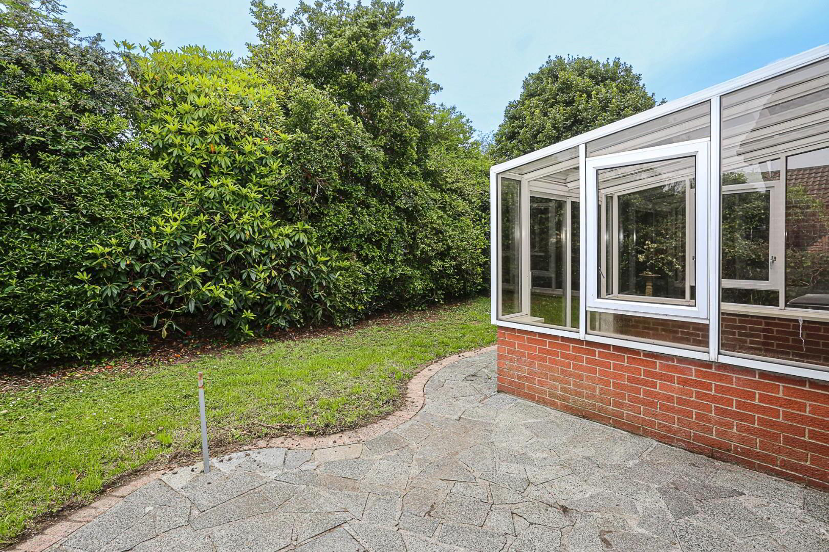 14 Ambleside Drive 4 of 15