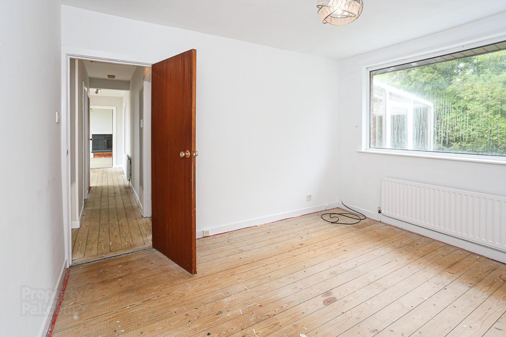 14 Ambleside Drive 12 of 15