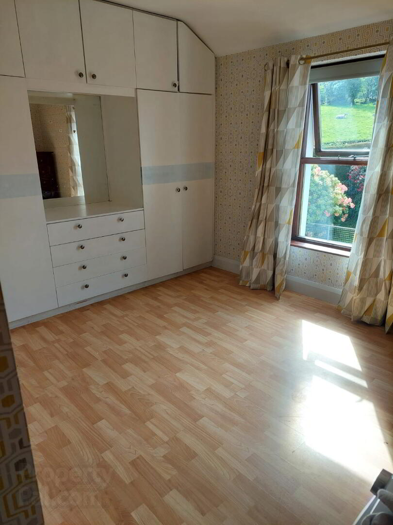 115 Baronscourt Road 9 of 16