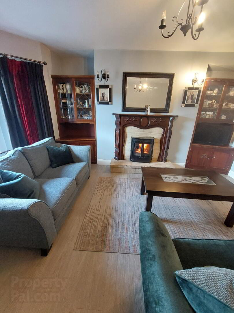 115 Baronscourt Road 4 of 16