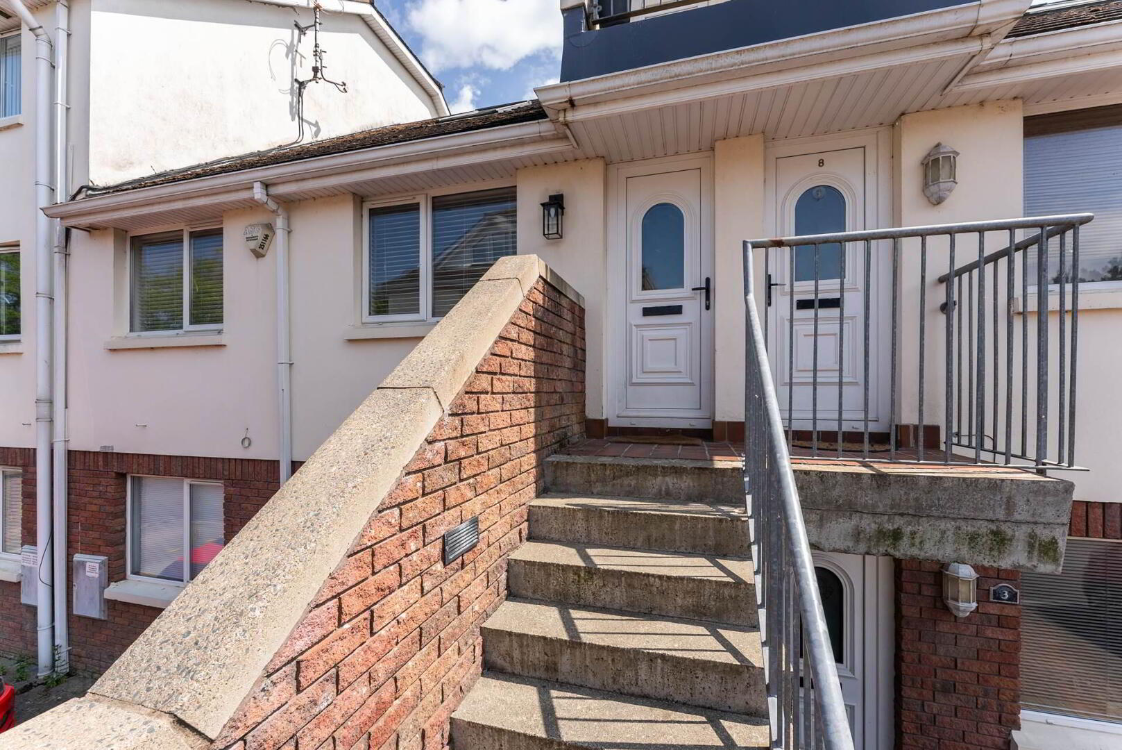 7 Silverwood Court 1 of 11