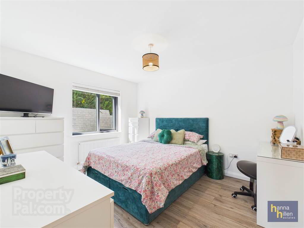 17 Dargan Close 13 of 20