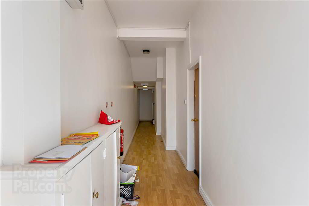 21 Dunluce Avenue 2 of 22