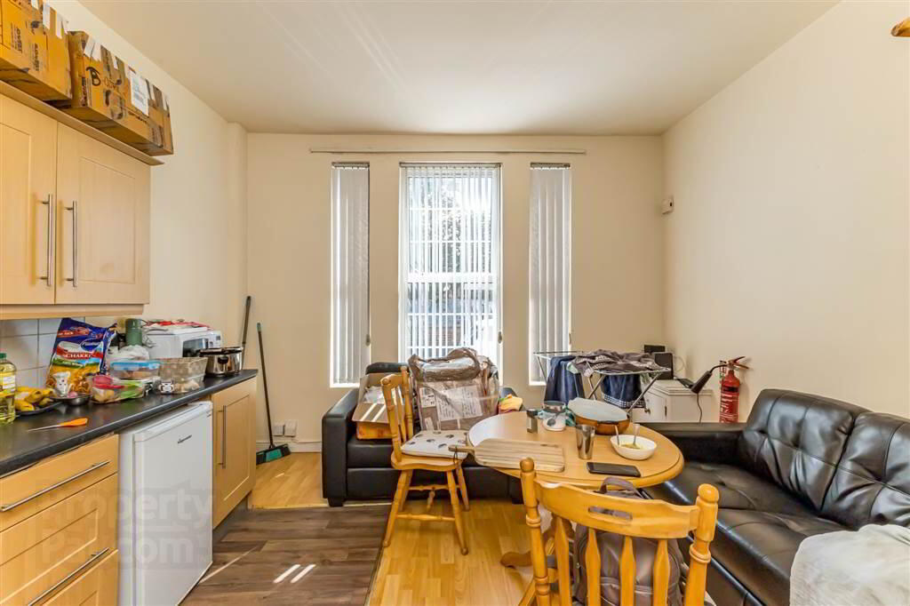21 Dunluce Avenue 4 of 22