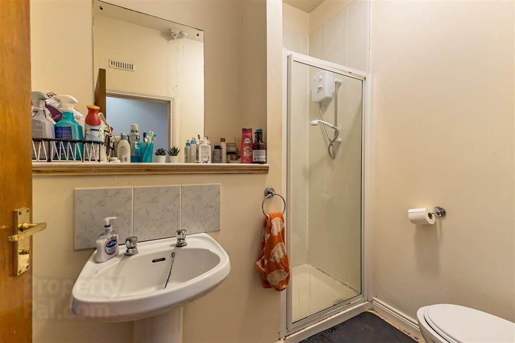 21 Dunluce Avenue 20 of 22